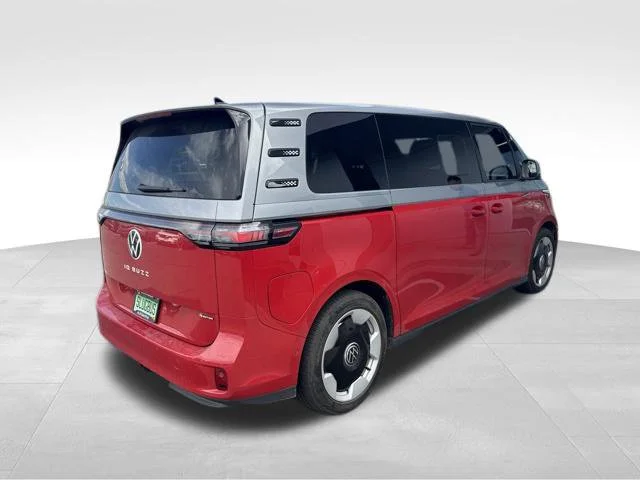 Used 2025 Red Volkswagen Pro S Plus image 5