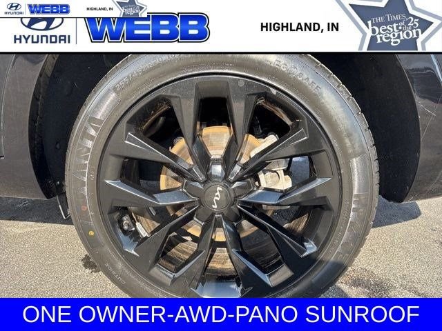 Used 2023 Black Kia SX-Prestige AWD image 37