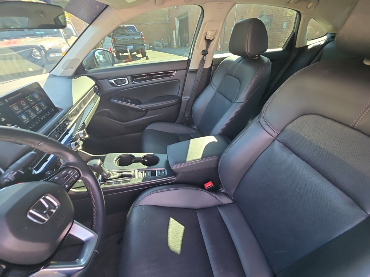 Used 2024  Honda Touring image 15