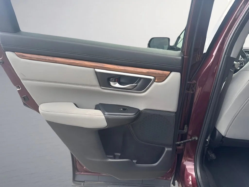 Used 2018  Honda EX image 30