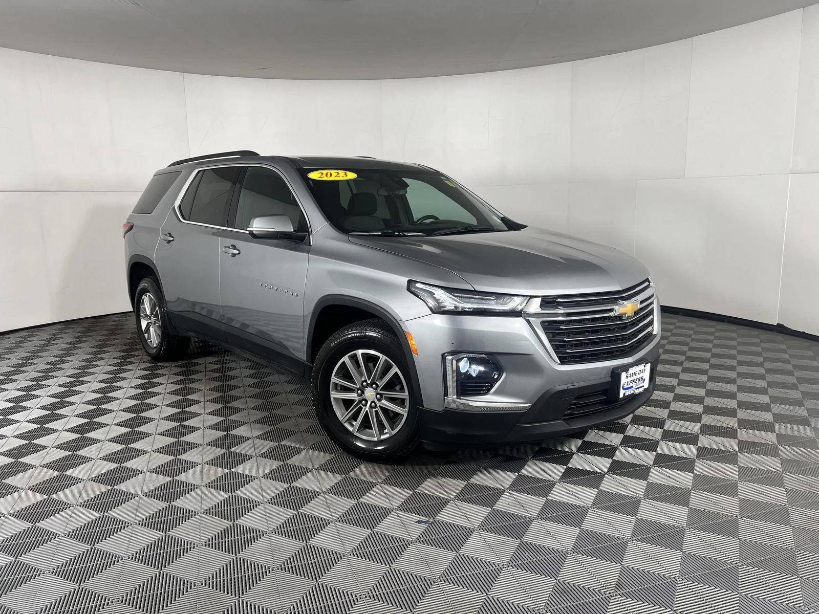 Used 2023 STERLING GRAY METALLIC Chevrolet LT Cloth image 22