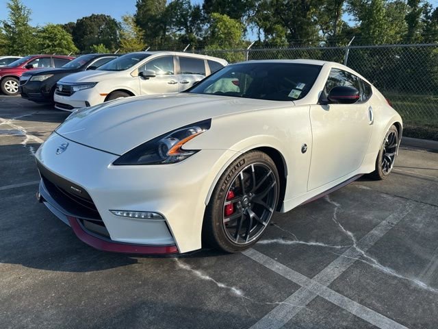 2017 Nissan 370Z Coupe NISMO Tech 7A/T's photo