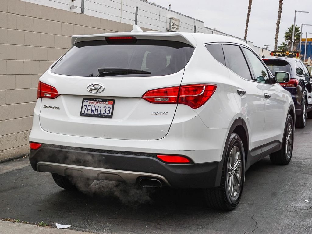 Used 2014 White Hyundai Base image 6