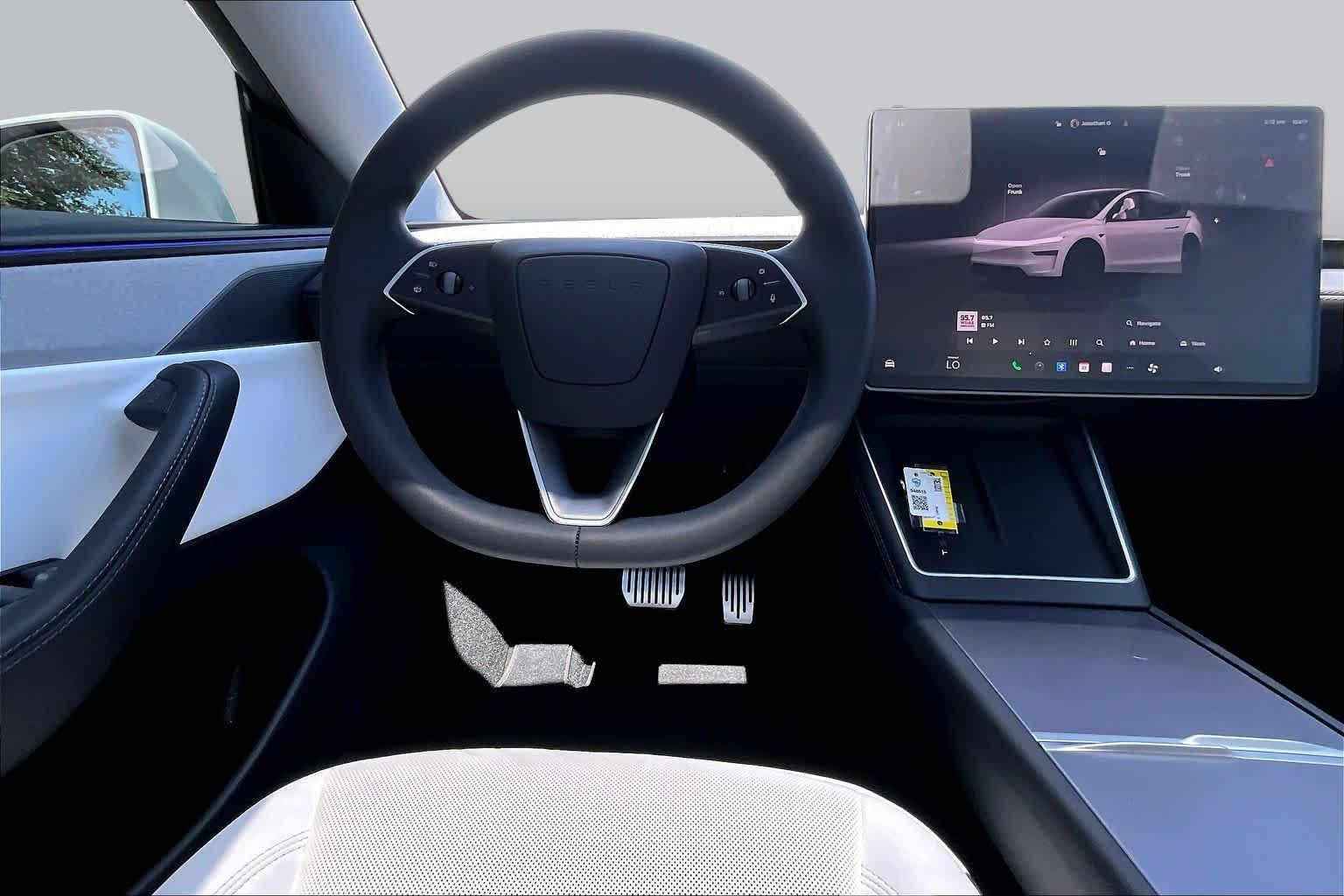 Used 2026  Tesla  image 5