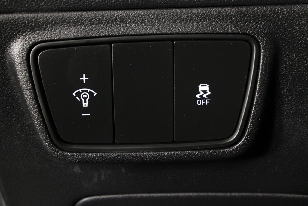 Certified Used 2022 Gray Hyundai SEL image 23