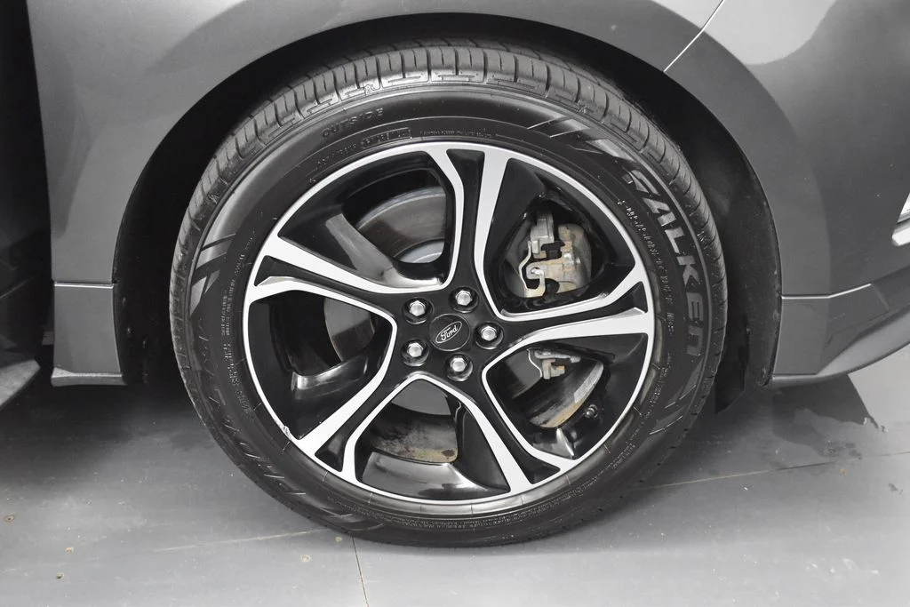 Used 2019 Gray Ford ST image 29