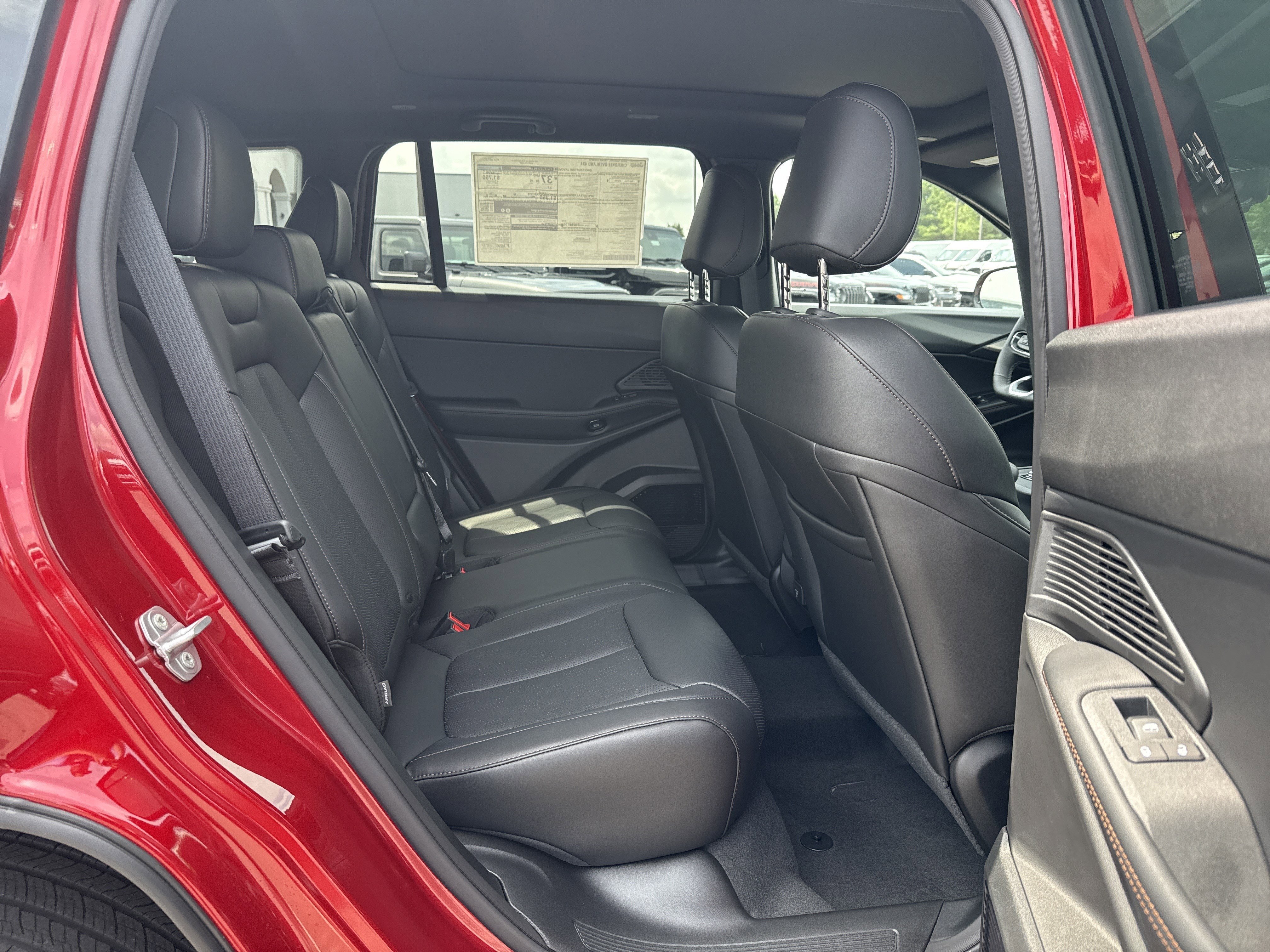 New 2026 Red Hot Pearl-Coat Exterior Paint Jeep Overland image 15