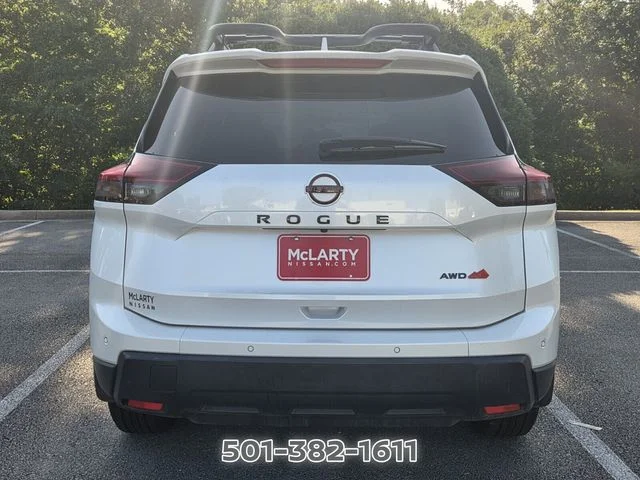 Used 2025 White Nissan Rock Creek image 4