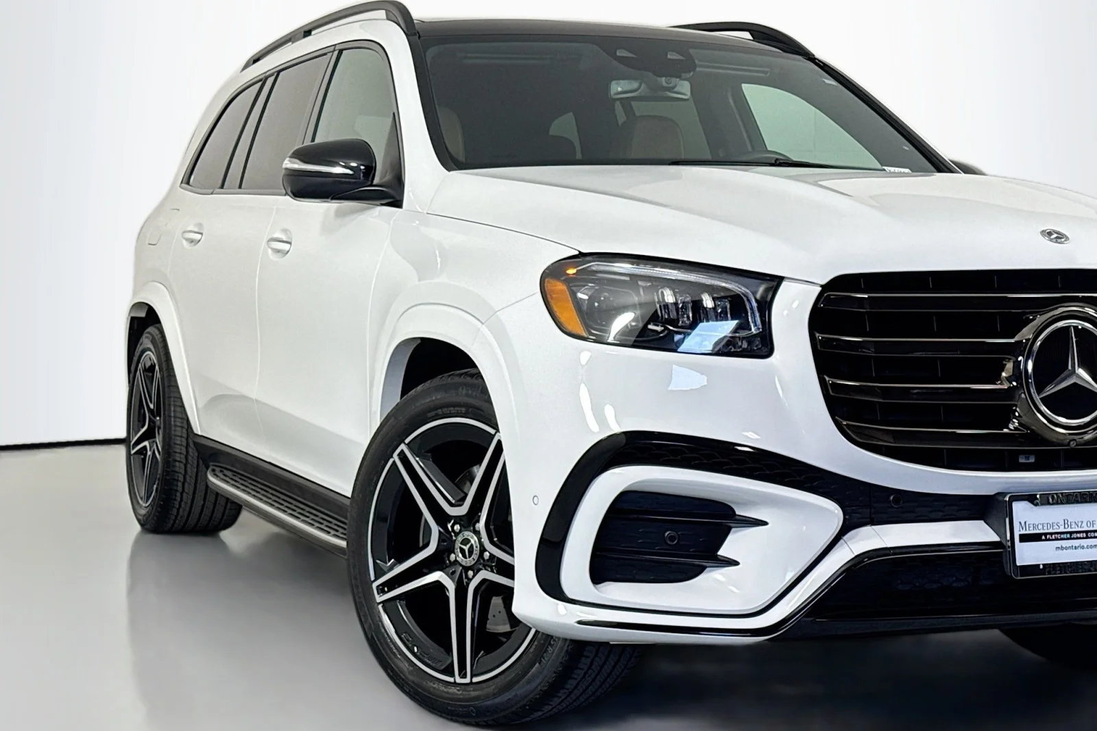Certified Used 2024 Polar White Mercedes-Benz 450 image 14