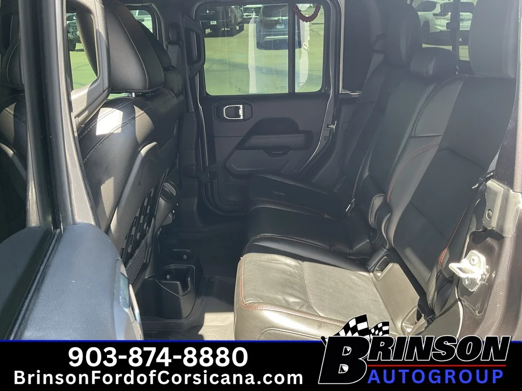 Used 2022 Granite Crystal Metallic Clearcoat Jeep Rubicon image 16