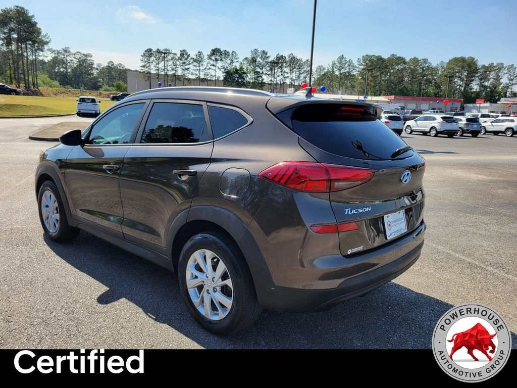 Used 2019 Green Hyundai Value image 4