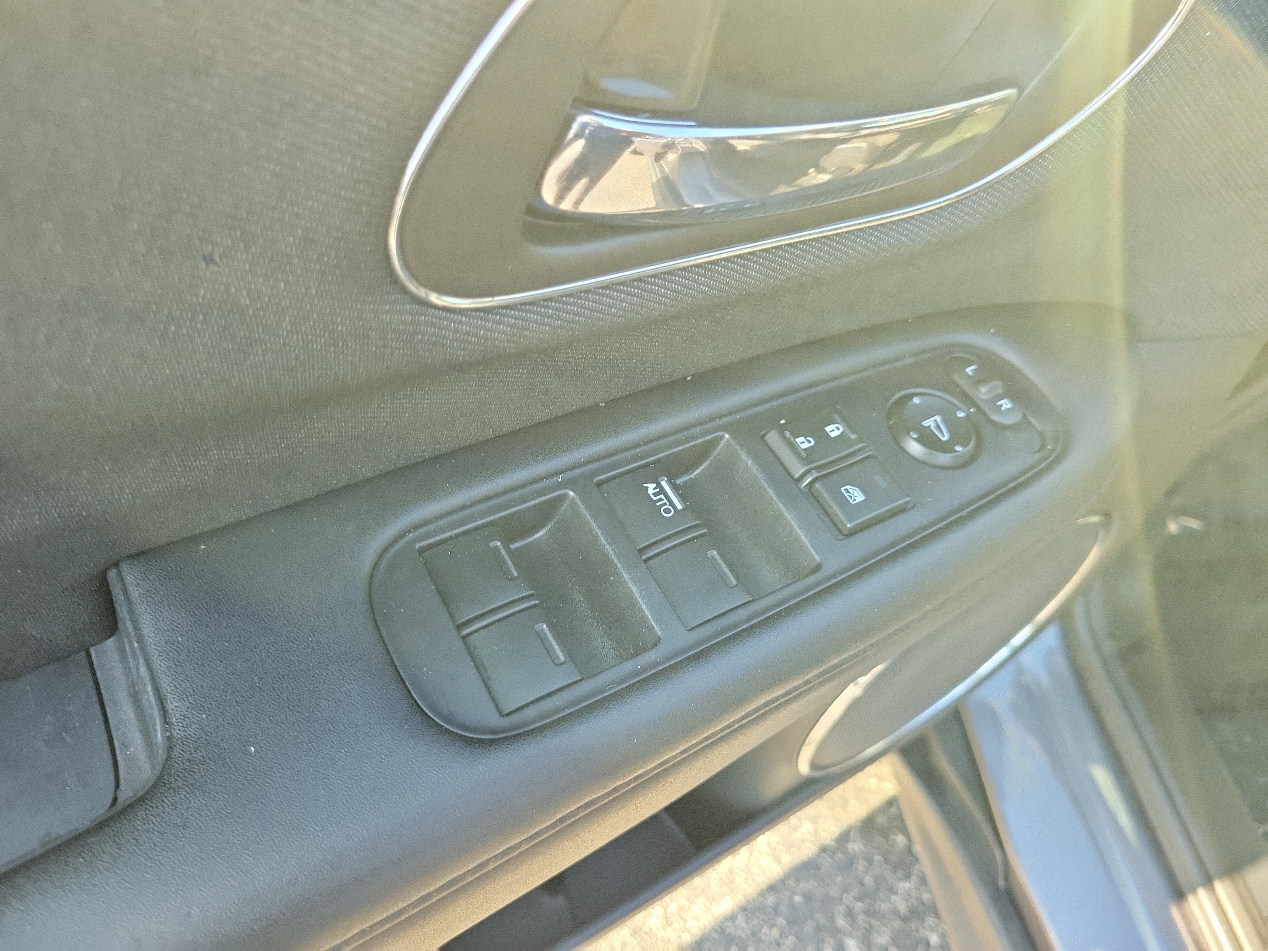 Used 2022 Gray Honda EX image 13