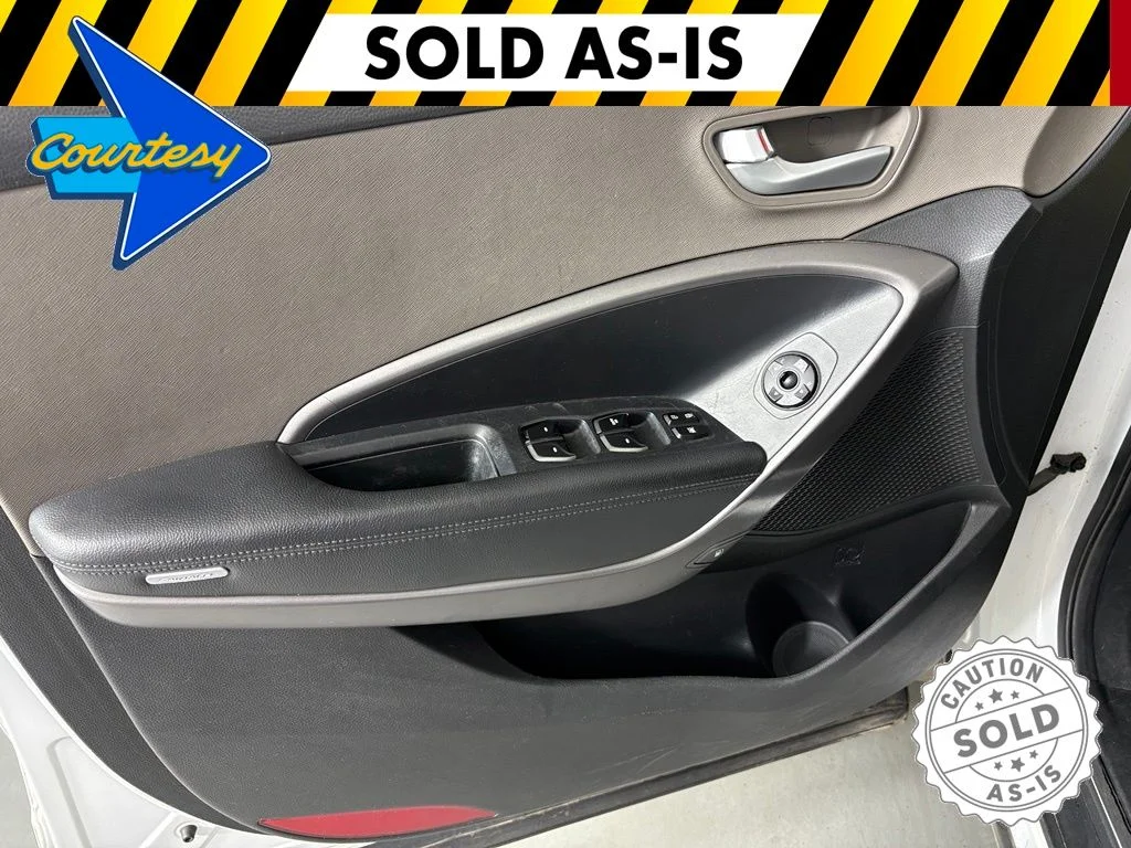 Used 2013 White Hyundai Base image 13