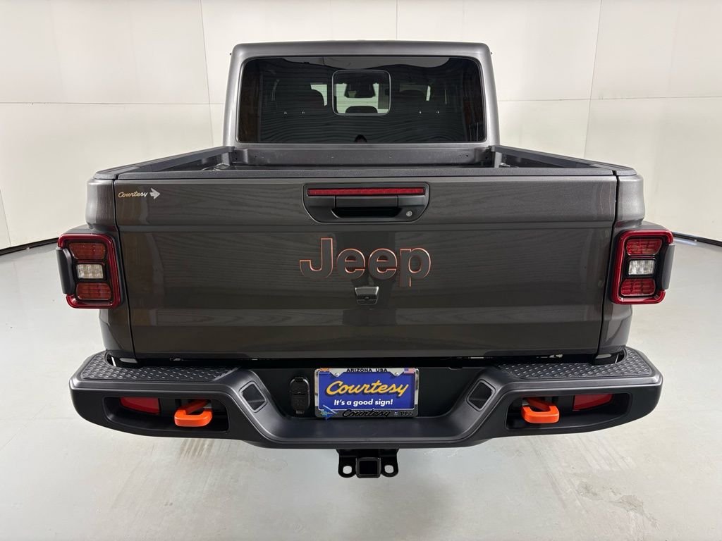 New 2026 Granite Crystal Metallic Clearcoat Jeep Mojave image 7