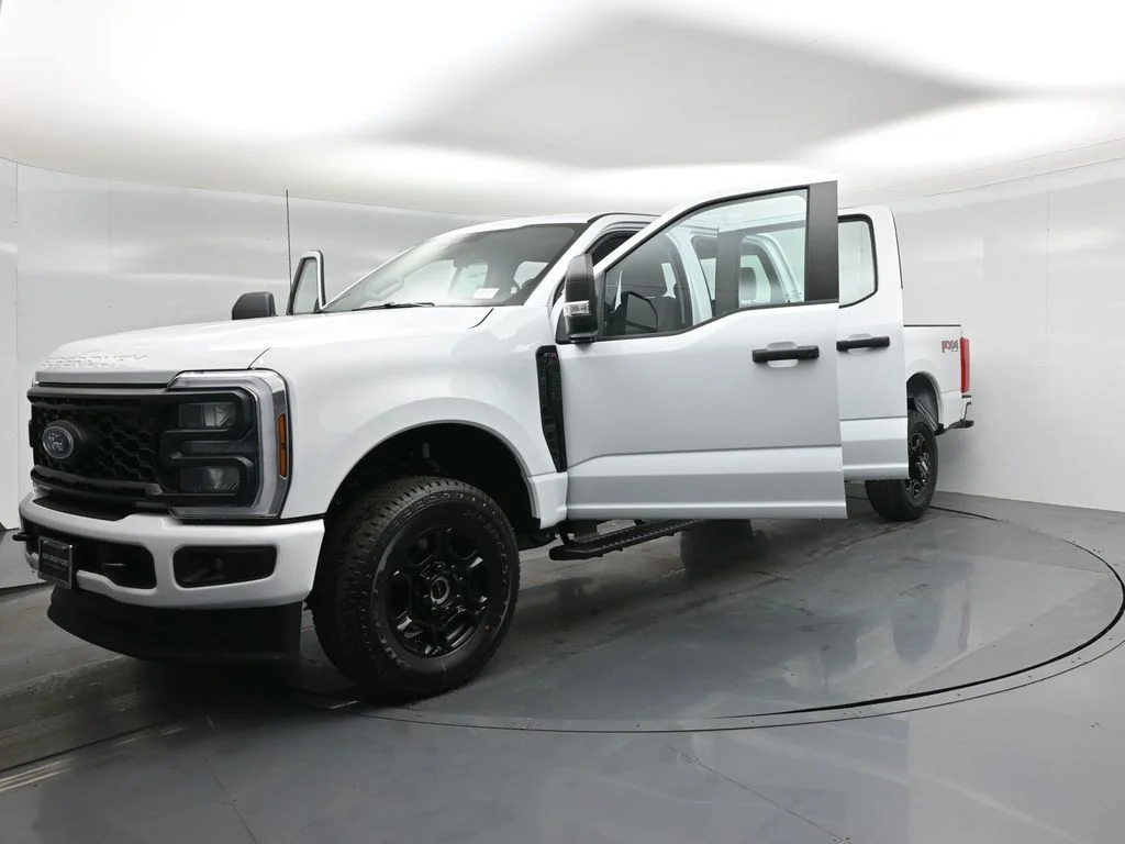 New 2026 Oxford White Ford XL image 24