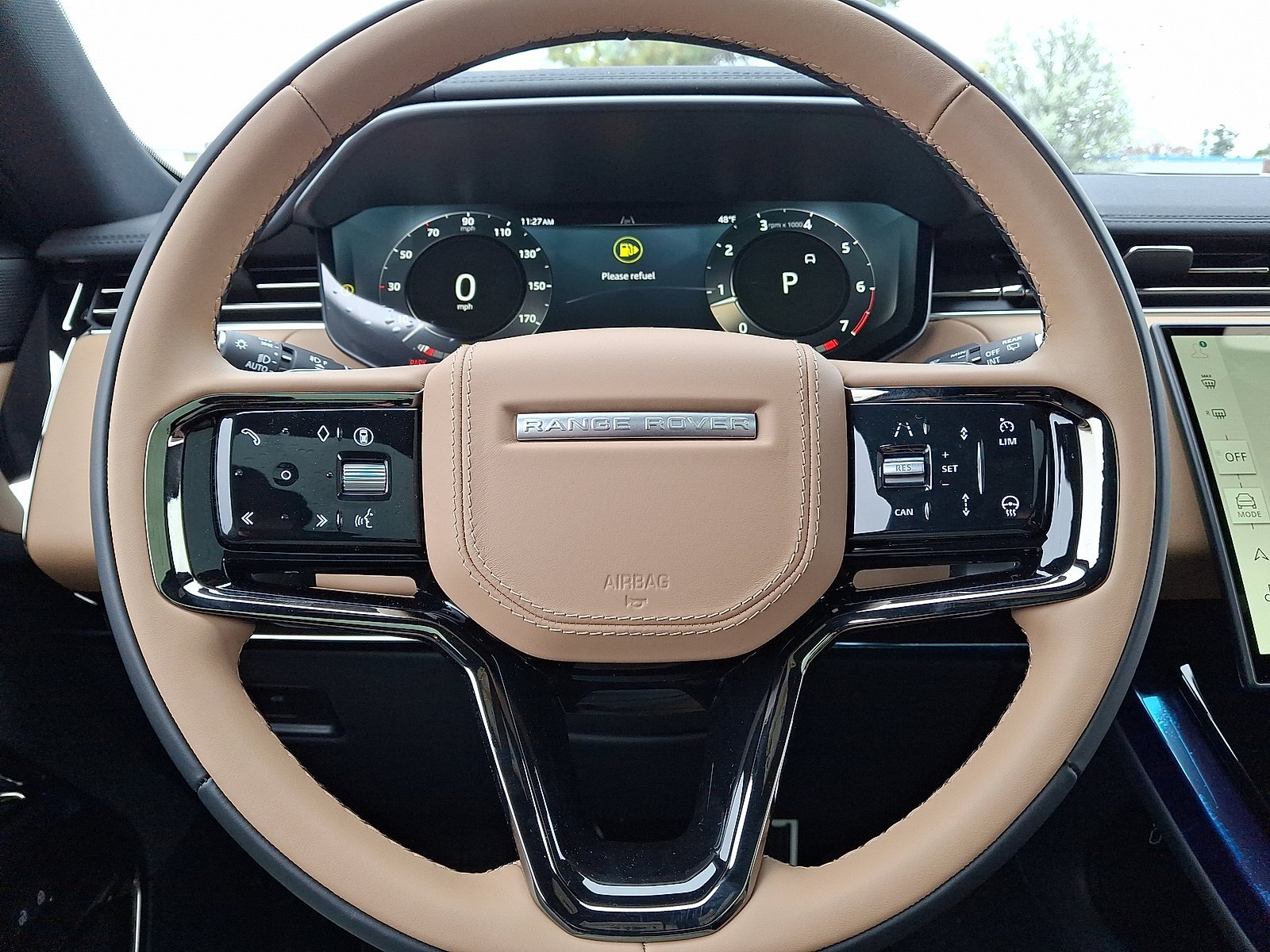 New 2026 Santorini Black LAND ROVER Dynamic SE image 6