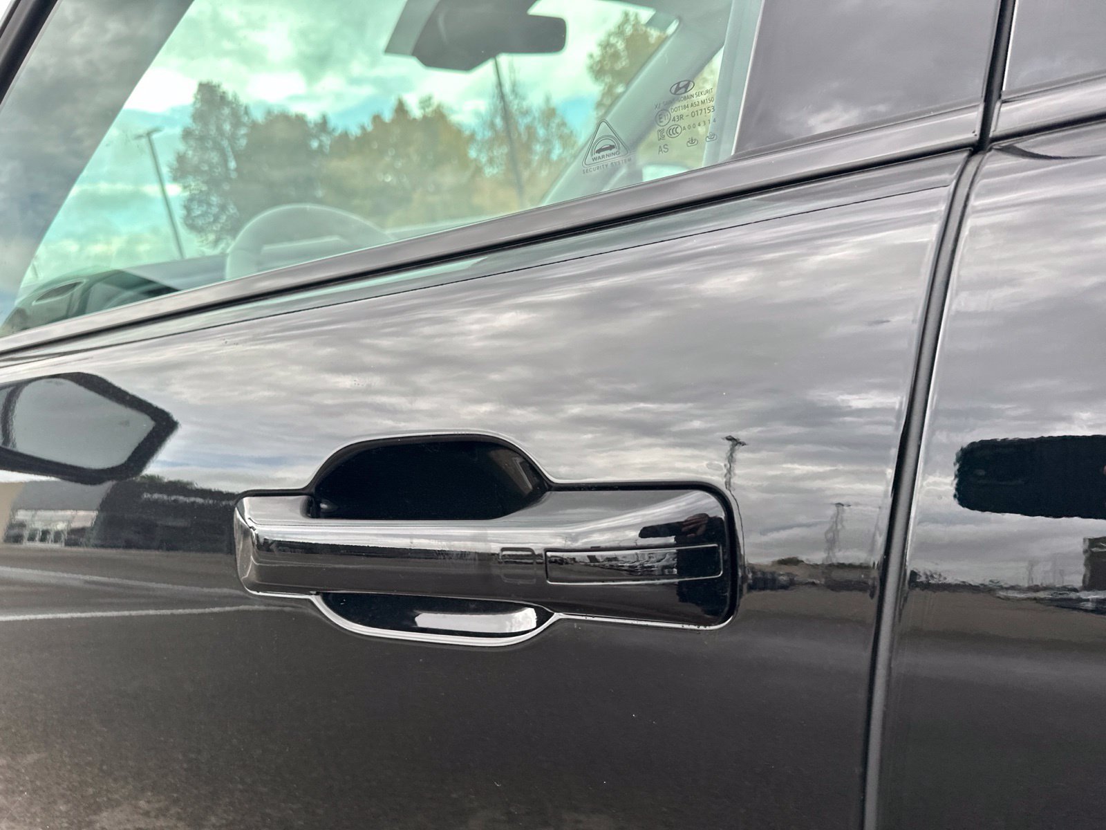 New 2027 Black Hyundai Limited AWD image 9