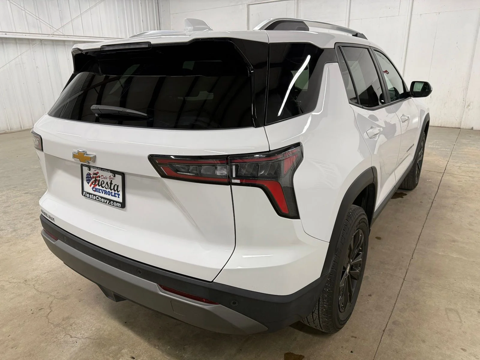Used 2025 White Chevrolet LT image 8