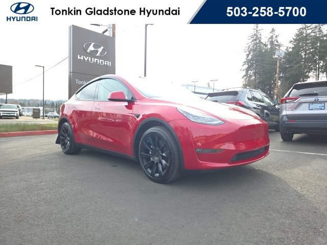 Used 2022 Tesla Model Y Long Range with VIN 7SAYGDEE3NF572203 for sale in Gladstone, OR