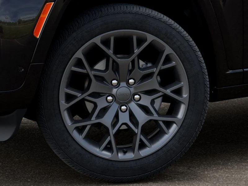 New 2026 Diamond Black Crystal Pearl-Coat Exterior Paint Jeep Summit image 8