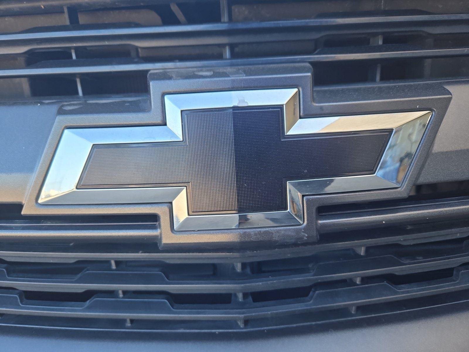 Used 2020 Silver Ice Metallic Chevrolet 4WD Z71 image 11