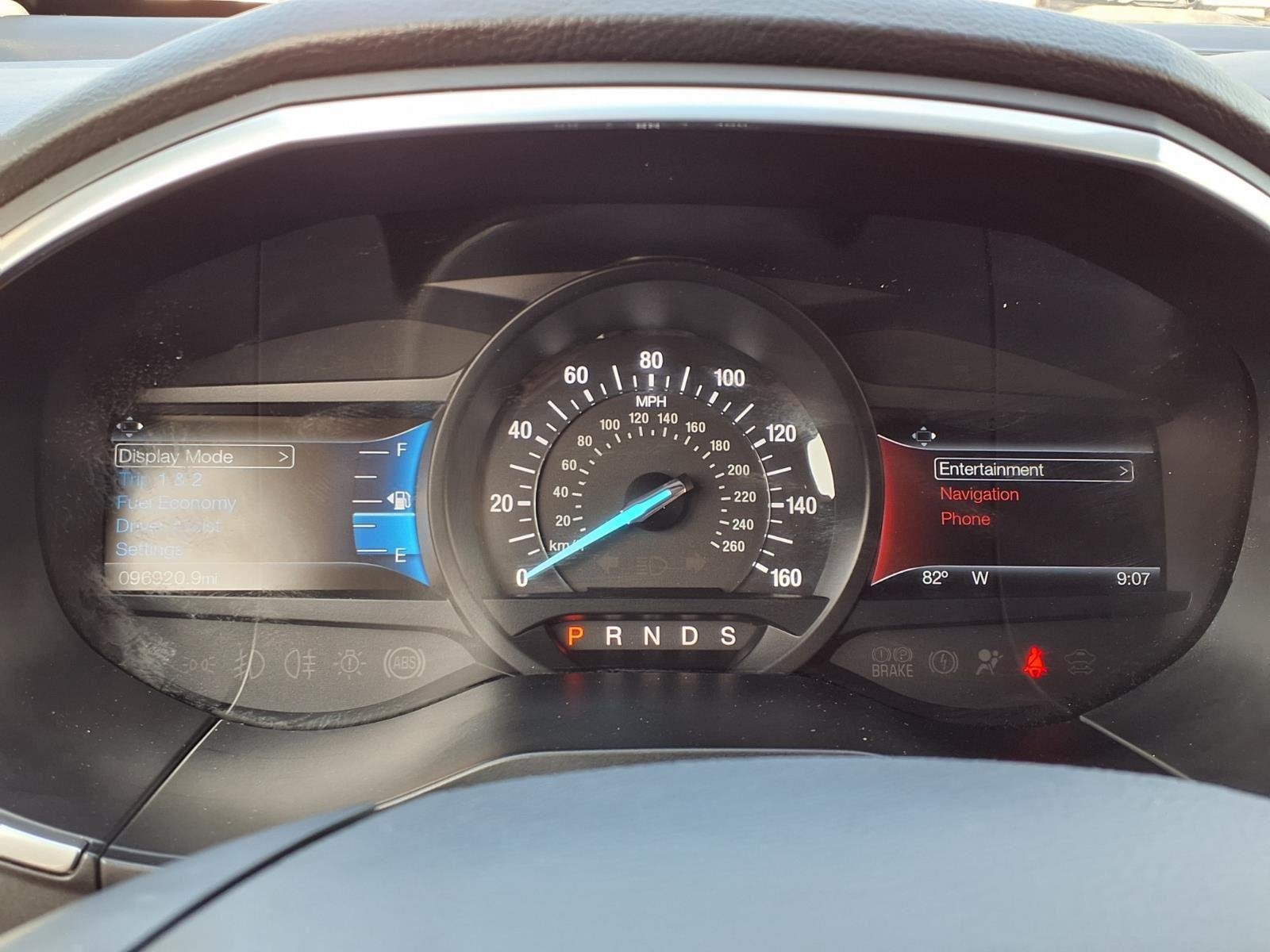 Used 2016  FORD TITAN image 24