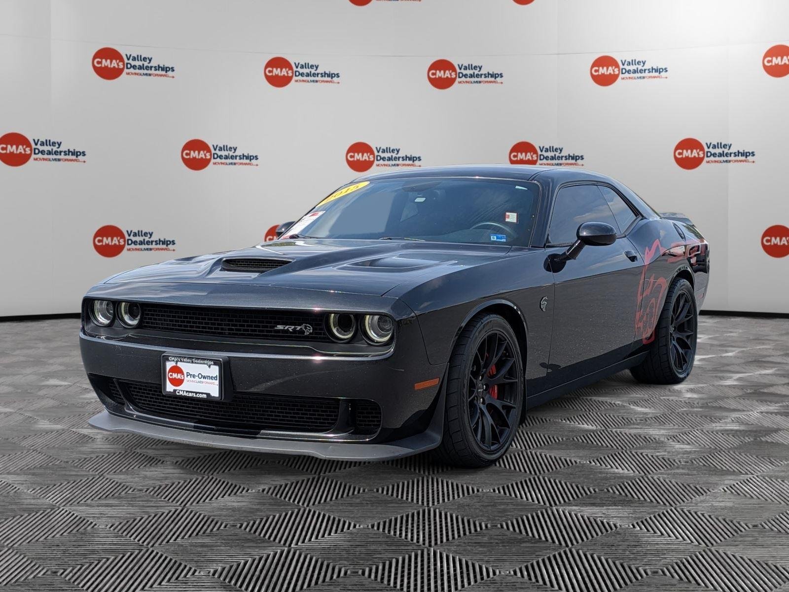Used 2015 Phantom Black Tri-Coat Pearl Dodge SRT Hellcat image 1