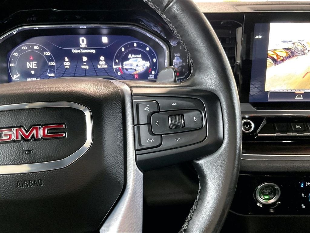 Used 2023 White GMC SLT image 24