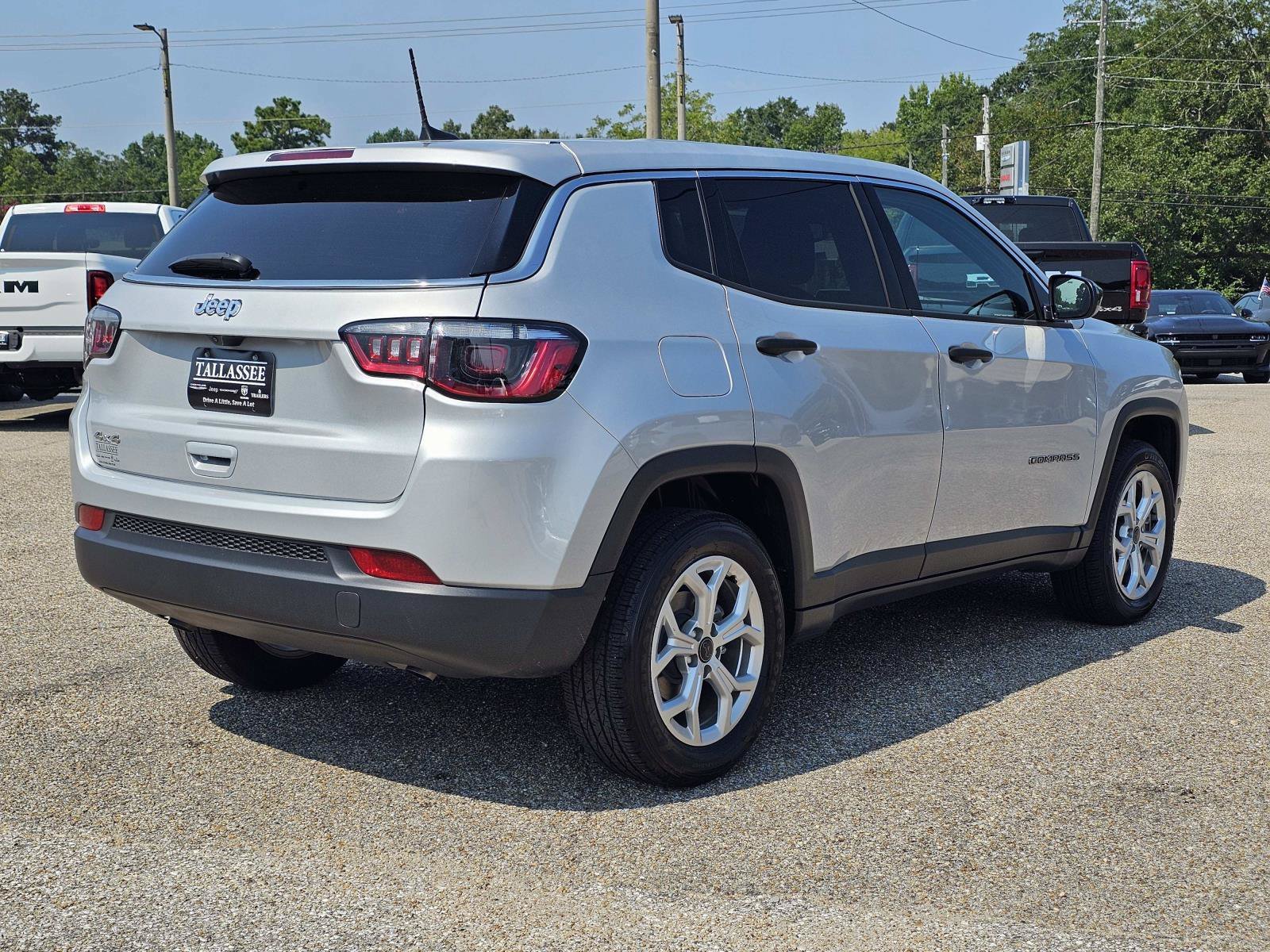 Used 2025 Silver Zynith Metallic Clearcoat Jeep Sport image 8