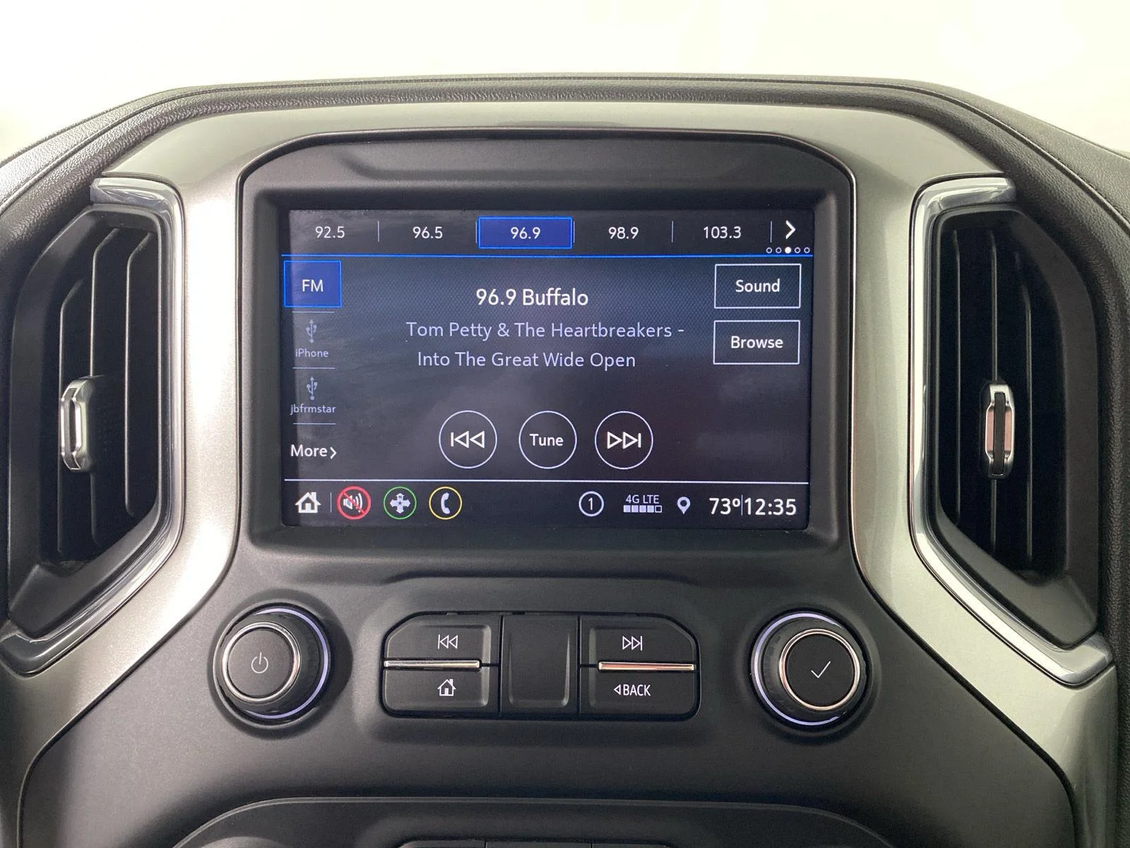 Used 2021 Silver Ice Metallic Chevrolet LT image 5