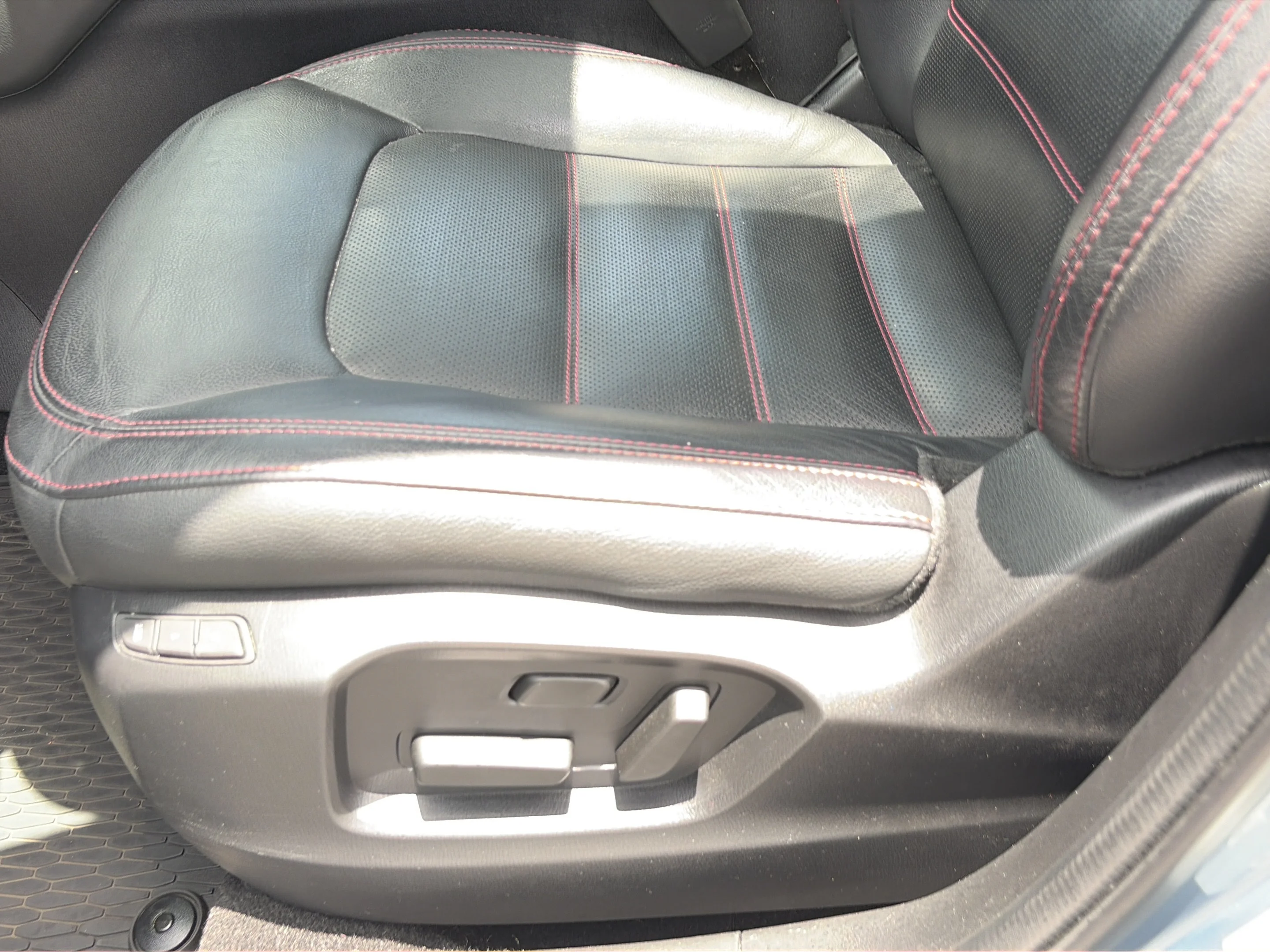 Used 2023 Polymetal Gray Mazda 2.5 S Carbon Edition image 15