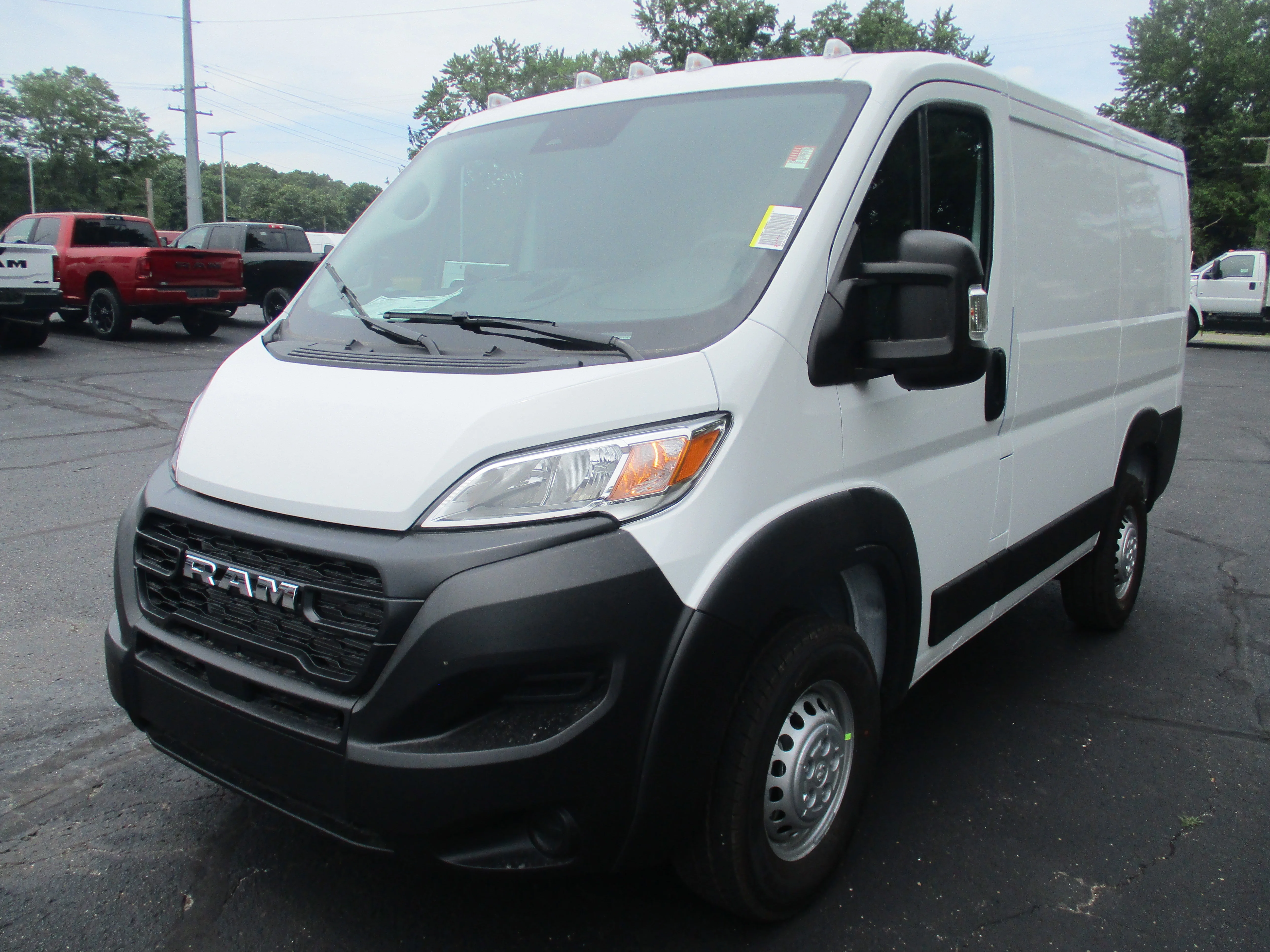 New 2026 Bright White Clear-Coat Exterior Paint RAM Tradesman image 3