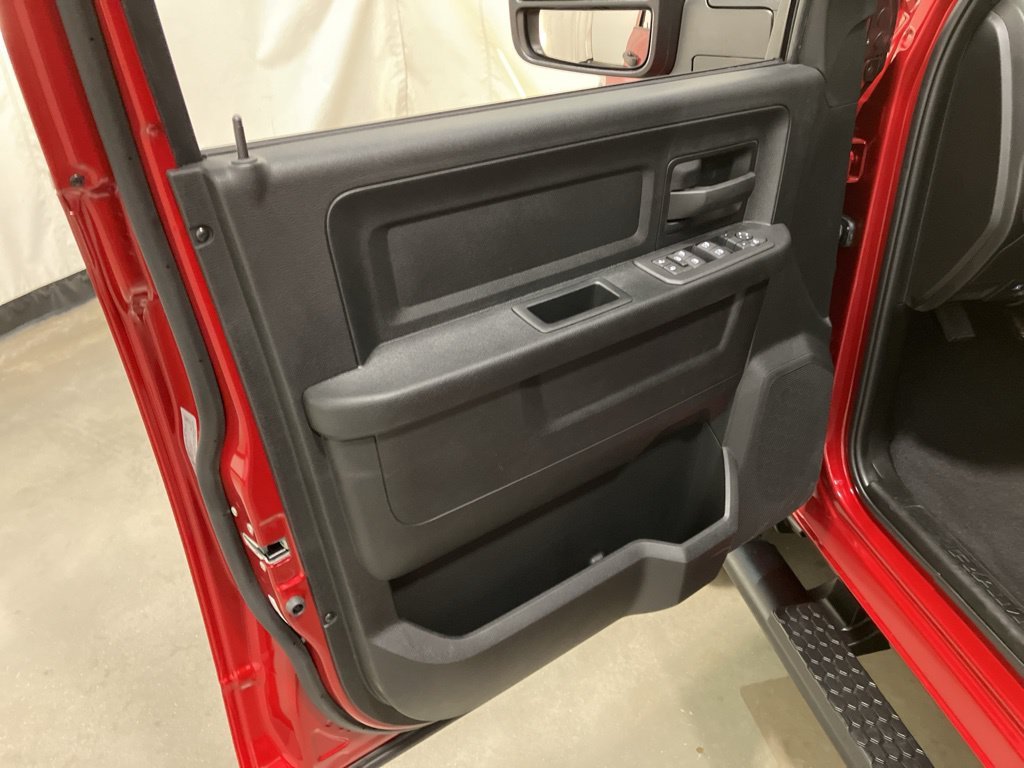 2025 RAM 2500 Tradesman - Photo 9