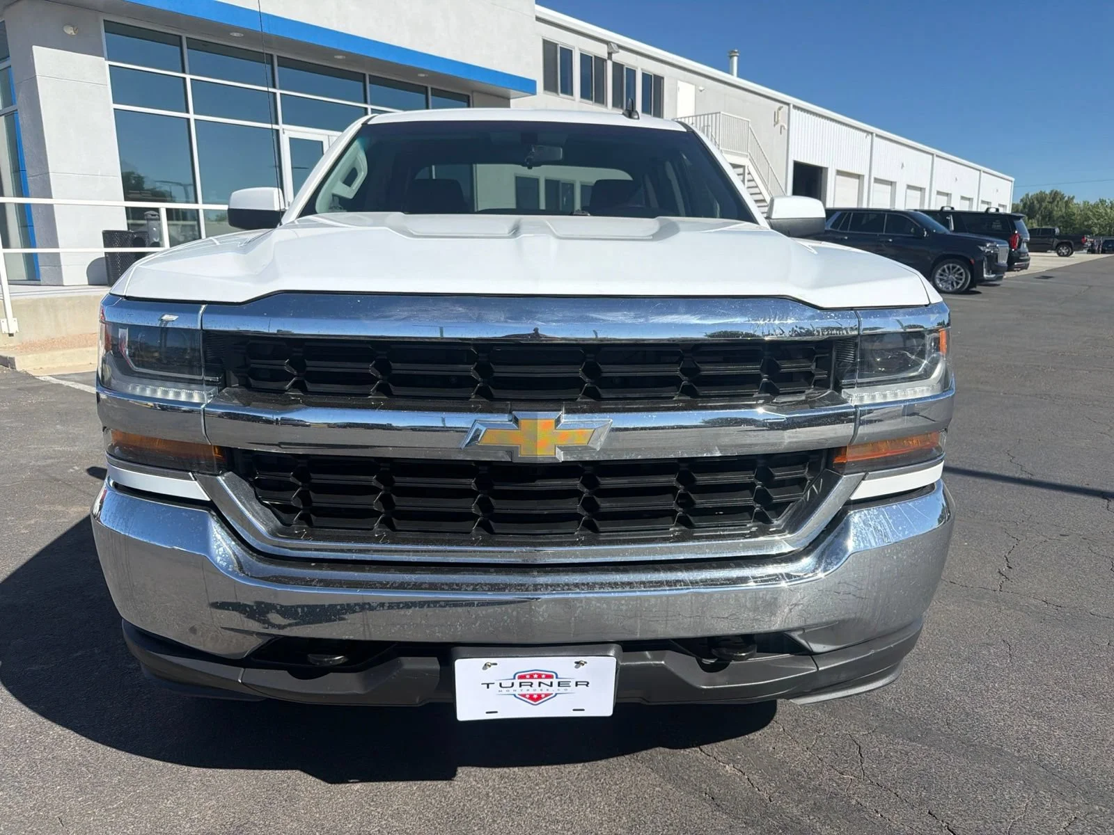Used 2018 Chevrolet Silverado 1500 LT with VIN 1GCVKREC3JZ220401 for sale in Montrose, CO