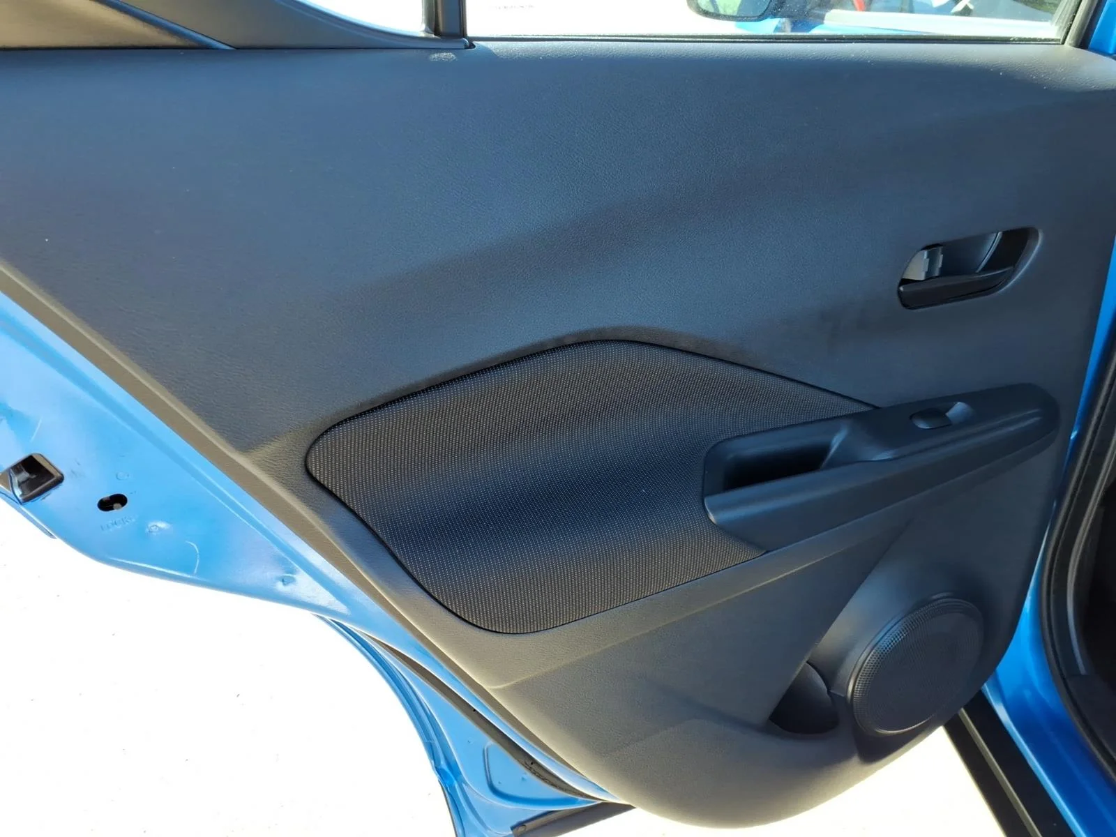 Certified Used 2023 Electric Blue Metallic Nissan S image 12