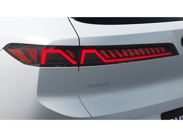 New 2027 Mineral White Metallic BMW  image 8