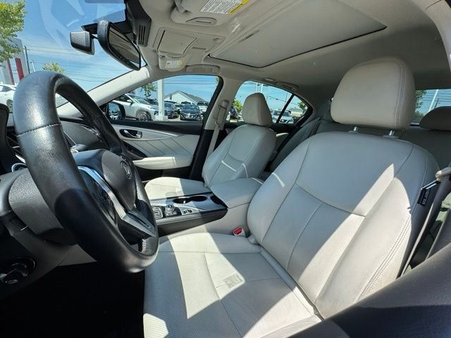 Used 2022 Grand Blue INFINITI LUXE image 15