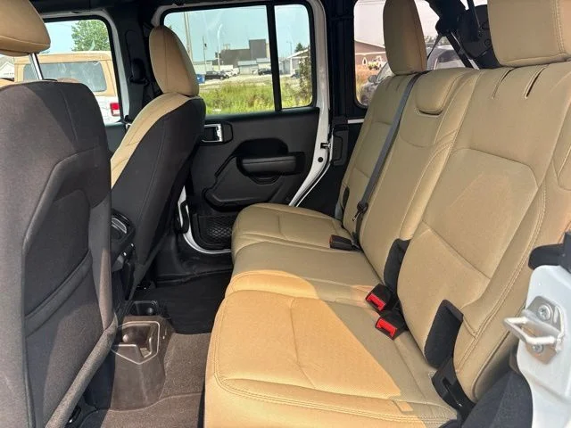 Used 2022 White Jeep Unlimited Sport S image 16
