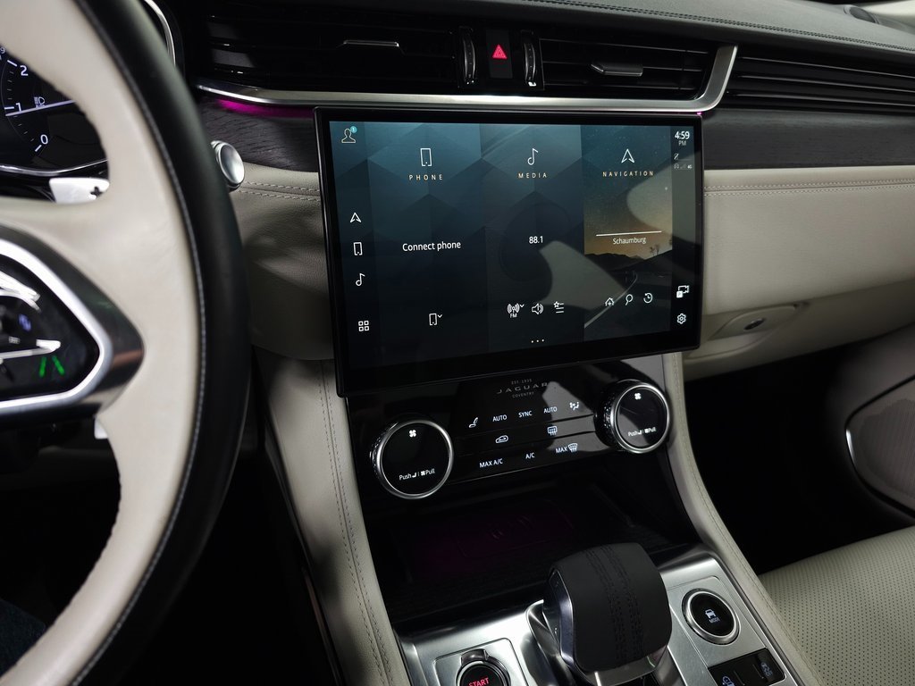 2022 JAGUAR F-PACE - Image 22