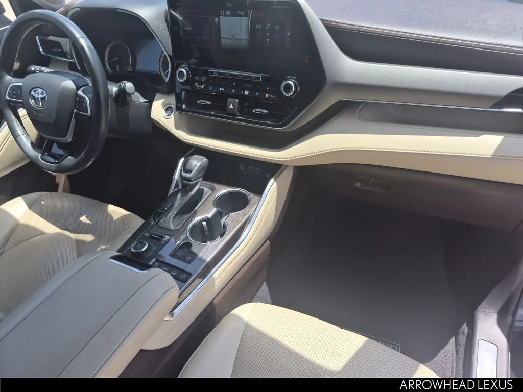 Used 2022 Gold Toyota Limited image 17