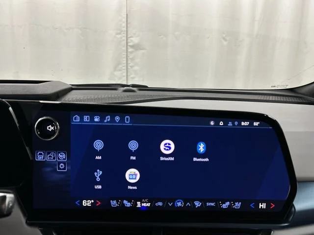 2026 Chevrolet Equinox EV 2LT - Photo 9
