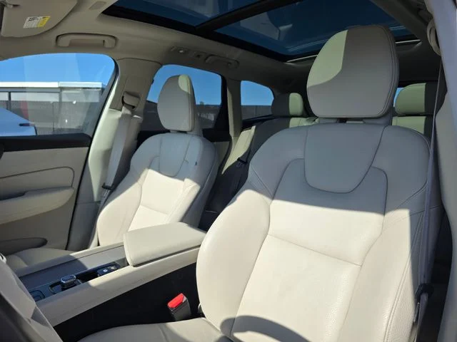 2023 Volvo XC60 Plus - Photo 18