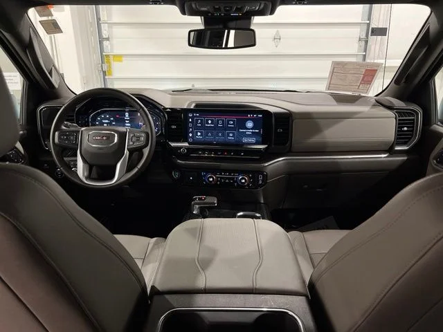 Used 2023 Silver GMC SLT image 8