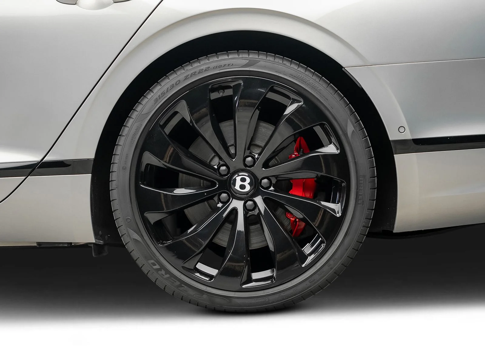 Used 2022 Silver Bentley W12 image 26