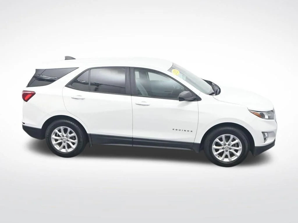 Used 2021 Summit White Chevrolet LS image 34