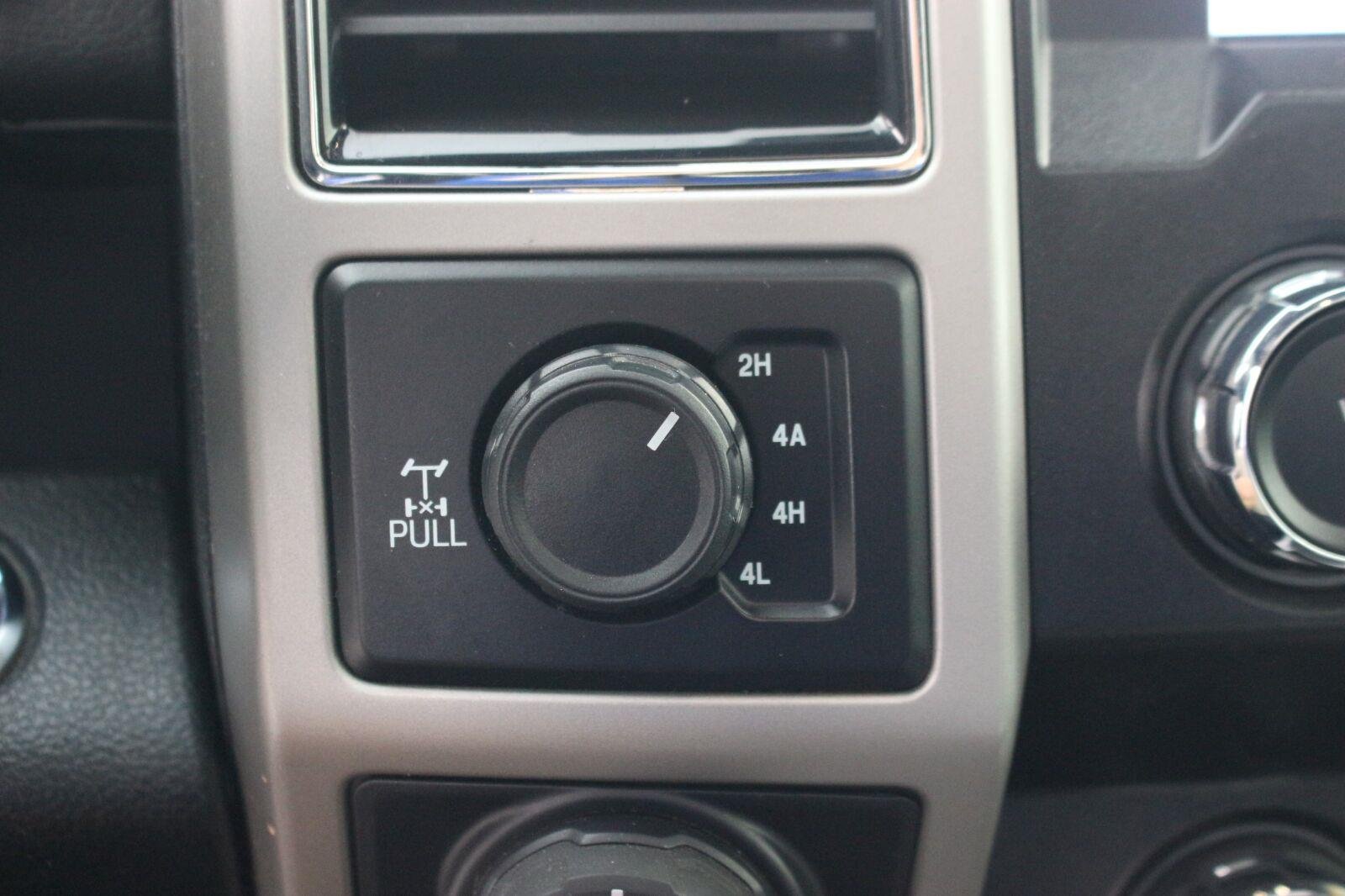 Used 2020 Black Ford XL image 31