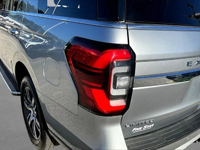 Used 2023 Silver Ford Limited image 26