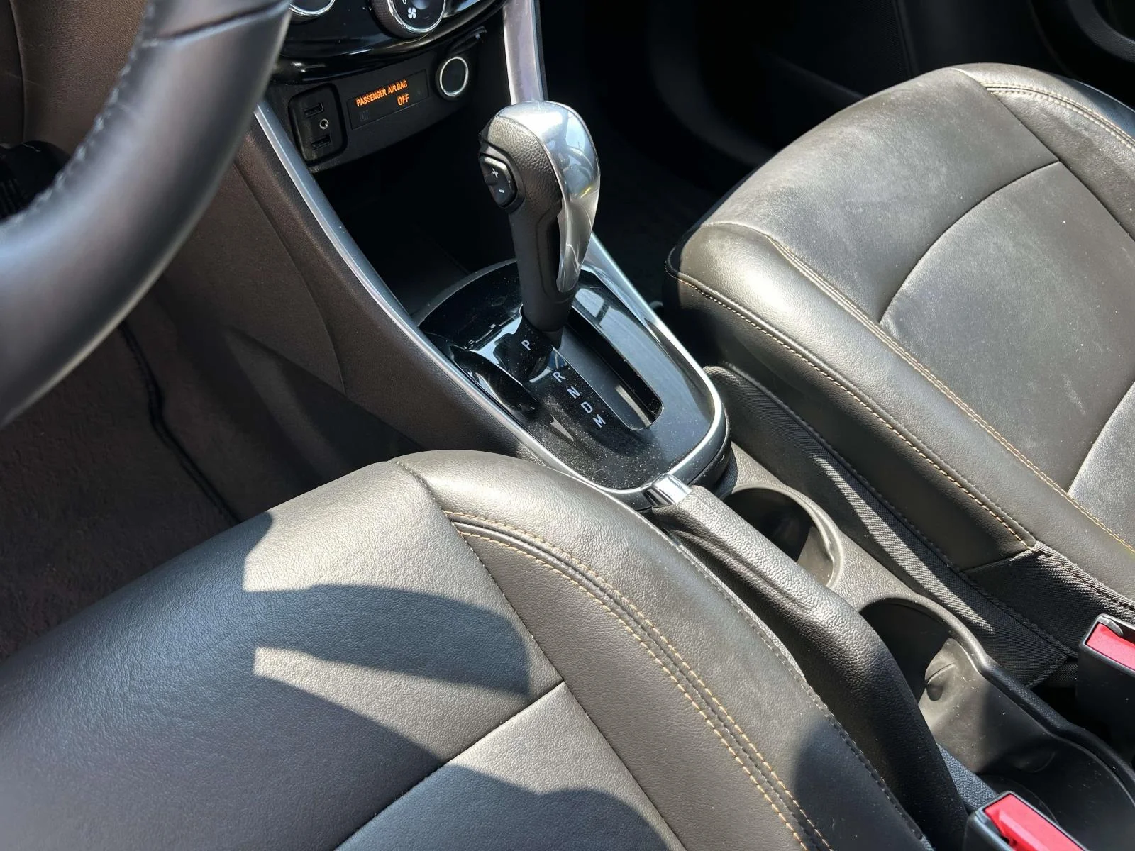Used 2017 Blue Chevrolet FWD 4dr Premier image 15