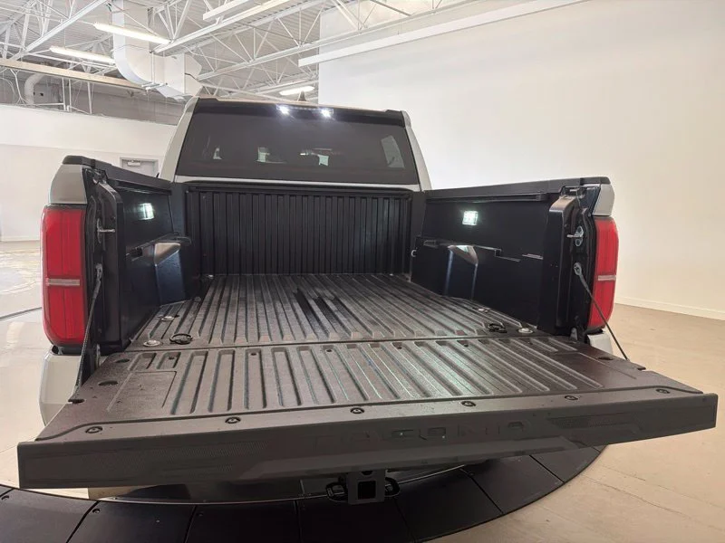 Used 2025 Silver Toyota SR5 image 9