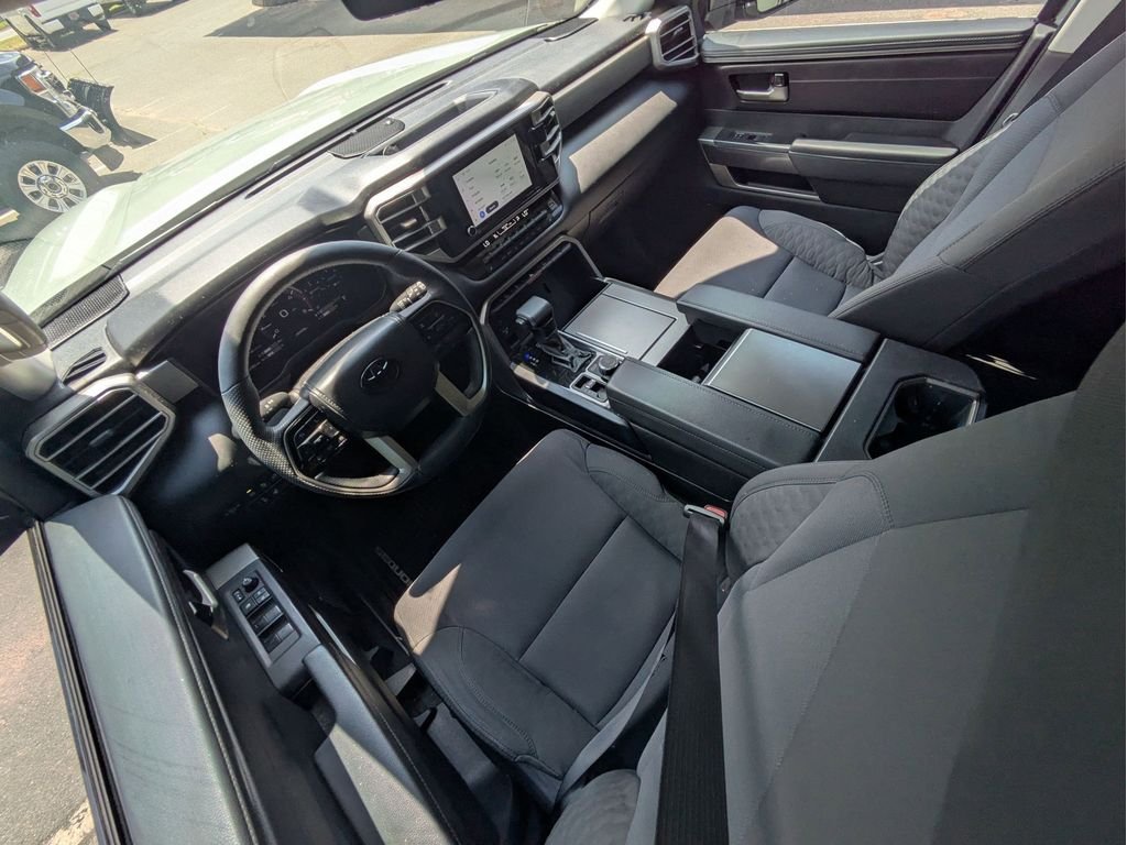 2023 Toyota Sequoia SR5 - Photo 13